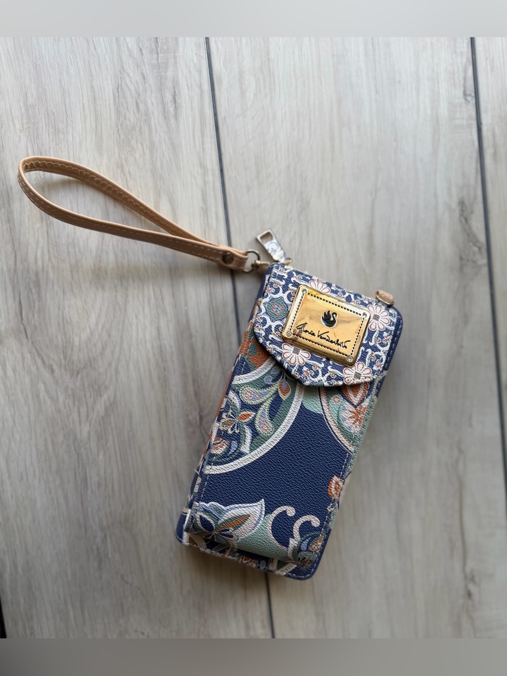 Gloria Vanderbilt Multi-Colored Floral Wristlet Zip Wallet Blue Coral Tan
